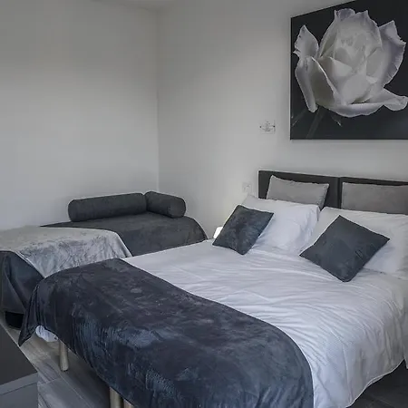 Le Stanze Dei Fiori 3* بولونيا