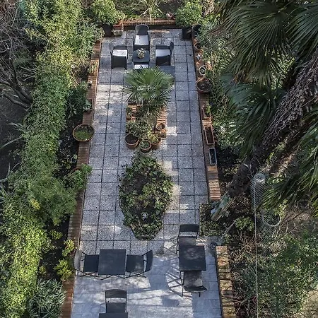 Le Stanze Dei Fiori Guest house